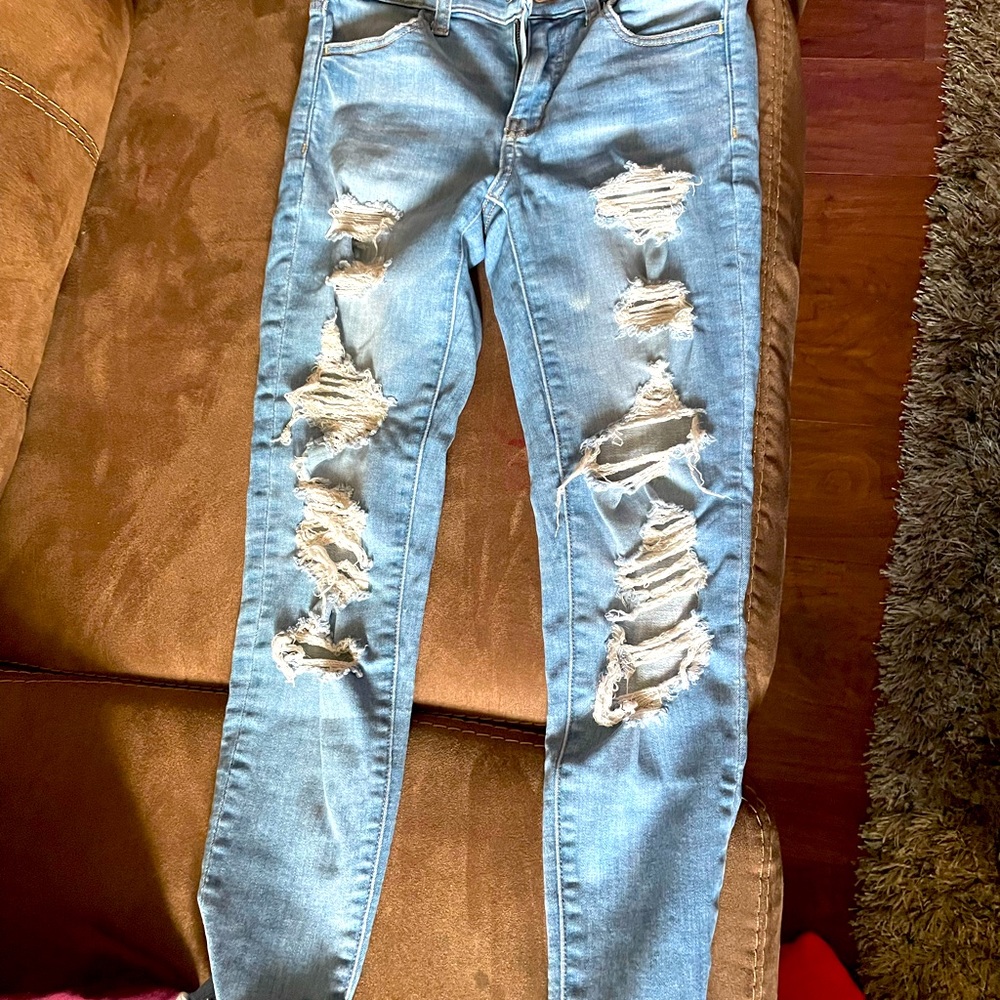 American eagle ripped jegging crop